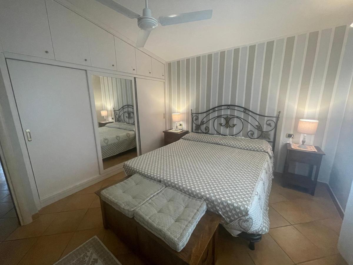 Casa Vacanze Sant'Antioco Bagian luar foto