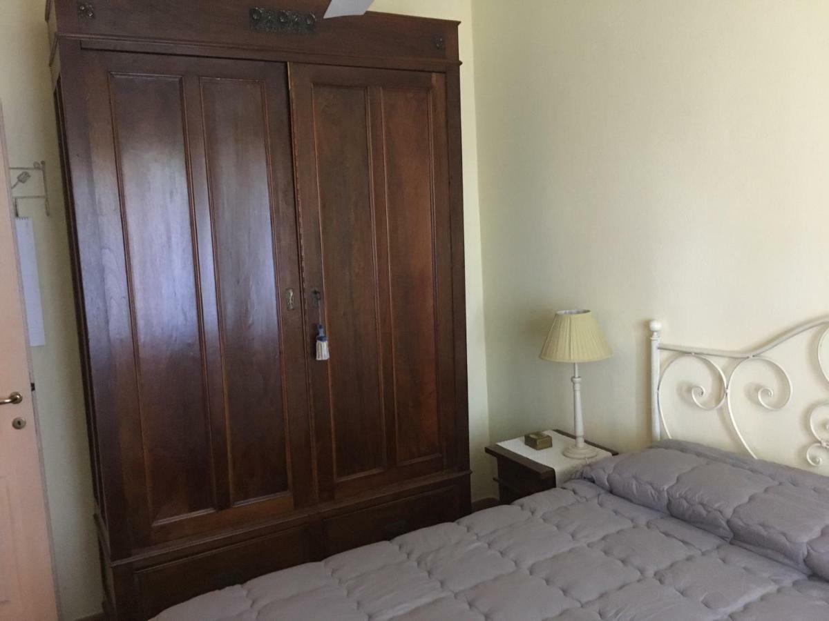 Casa Vacanze Sant'Antioco Bagian luar foto