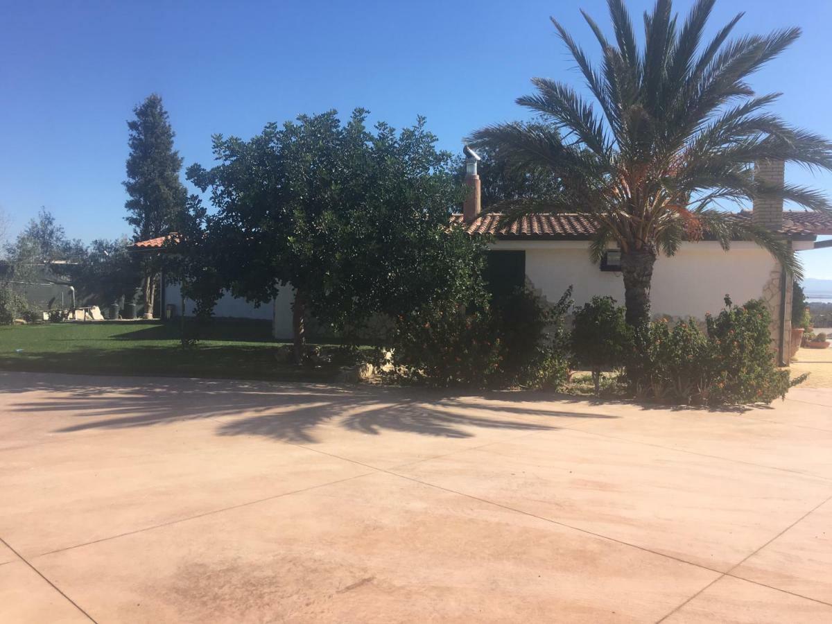 Casa Vacanze Sant'Antioco Bagian luar foto