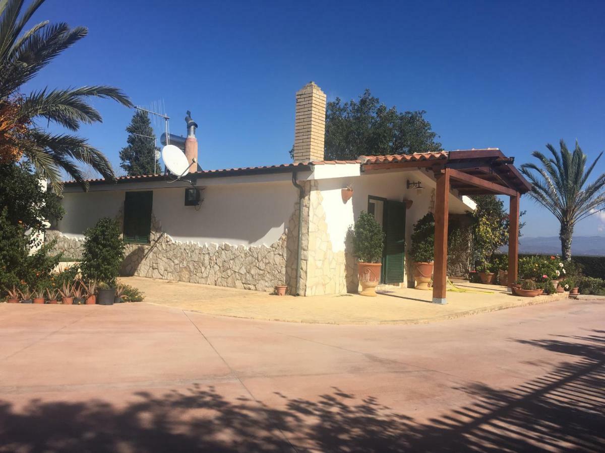 Casa Vacanze Sant'Antioco Bagian luar foto