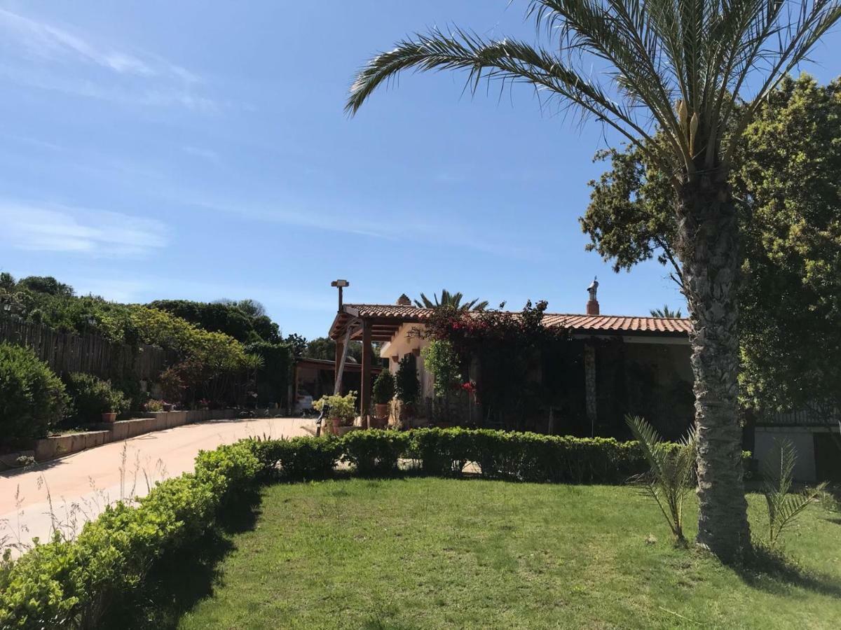 Casa Vacanze Sant'Antioco Bagian luar foto