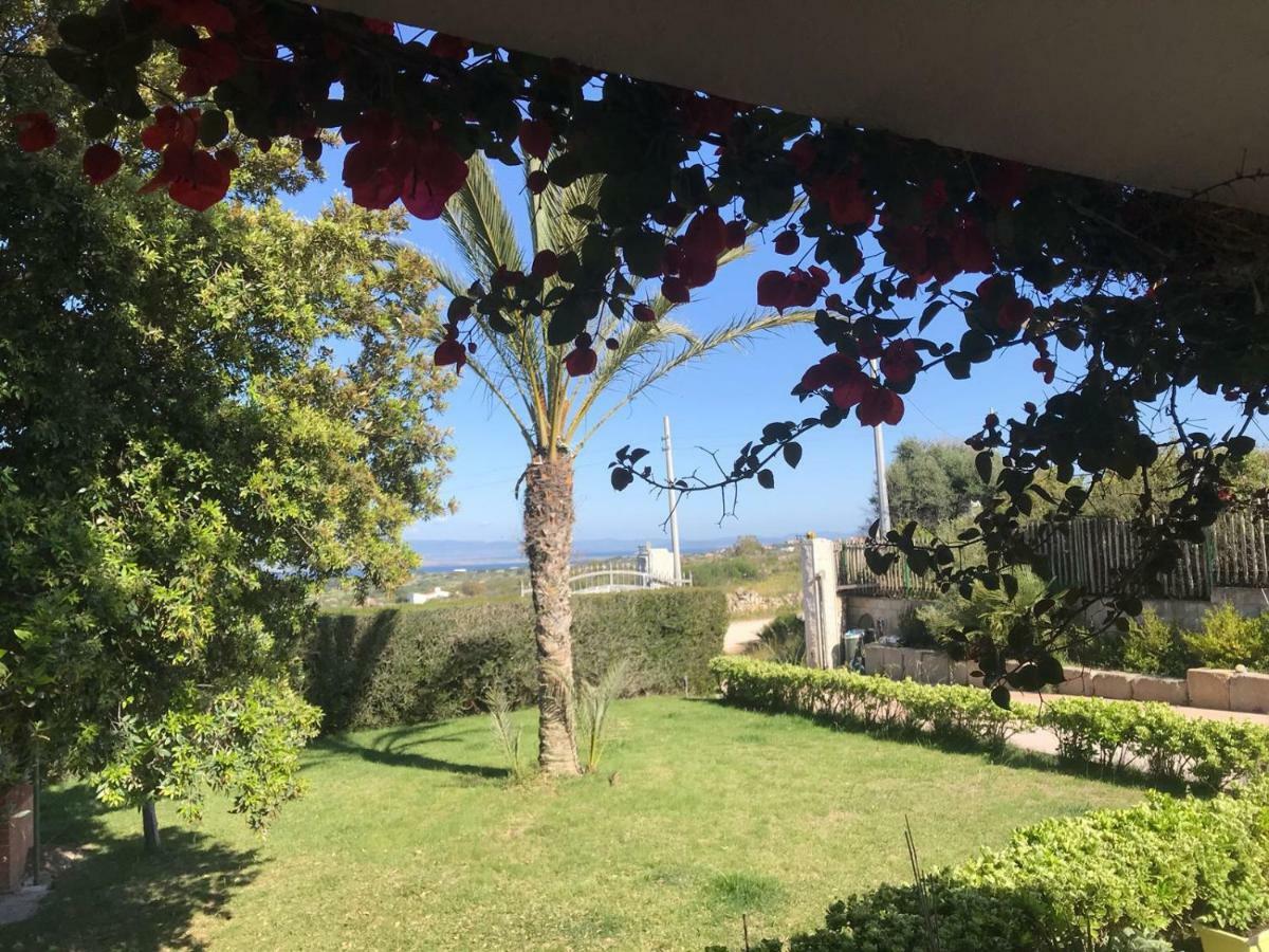 Casa Vacanze Sant'Antioco Bagian luar foto