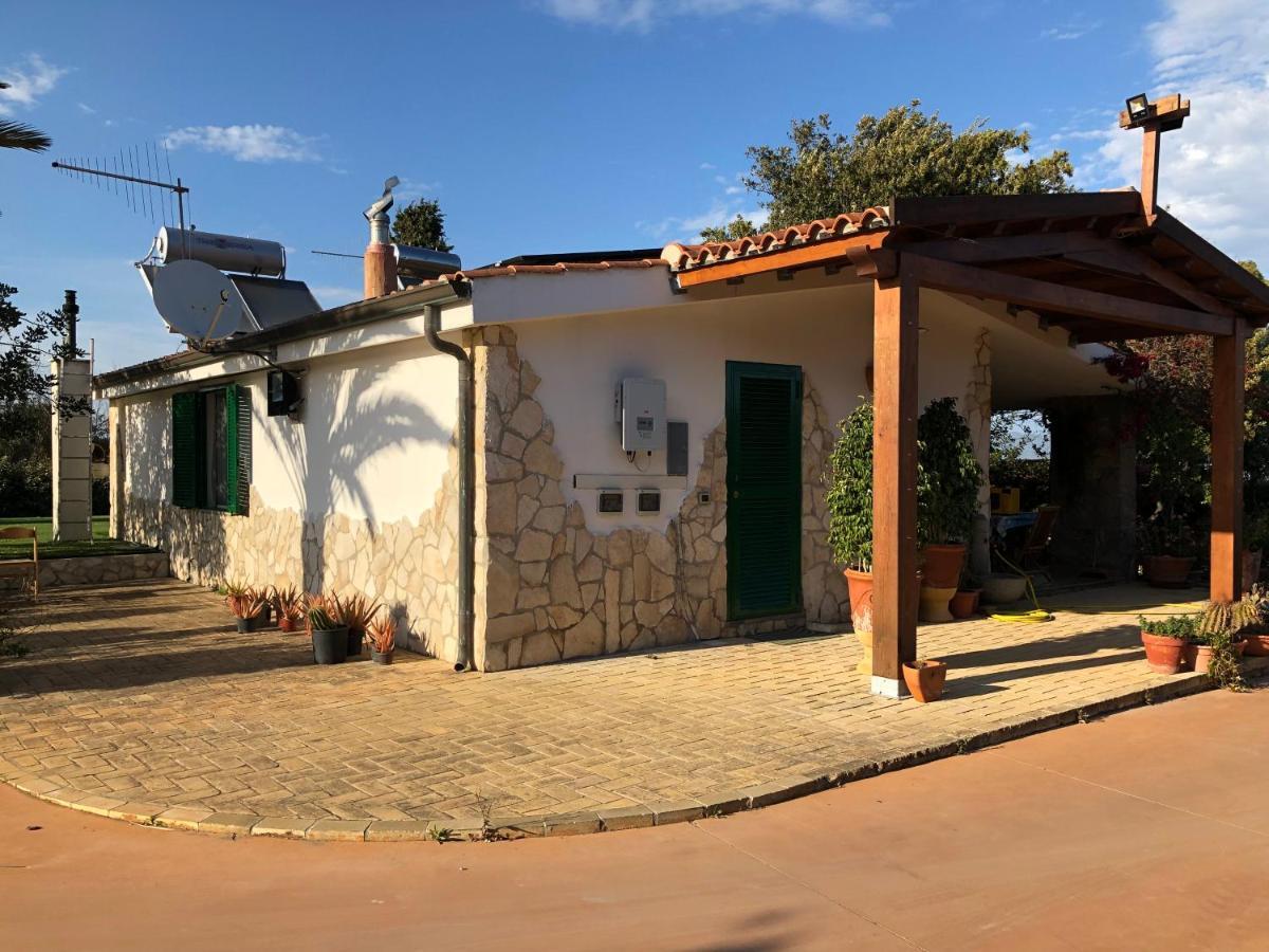 Casa Vacanze Sant'Antioco Bagian luar foto